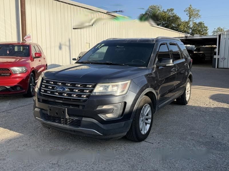 2017 Ford Explorer 2WD 4dr V6 XLT